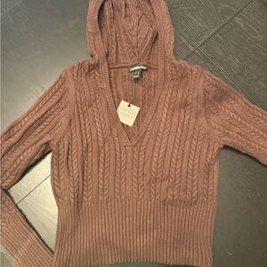 Charlotte Russe Brown V-Neck Cable Knit Cropped Sweater